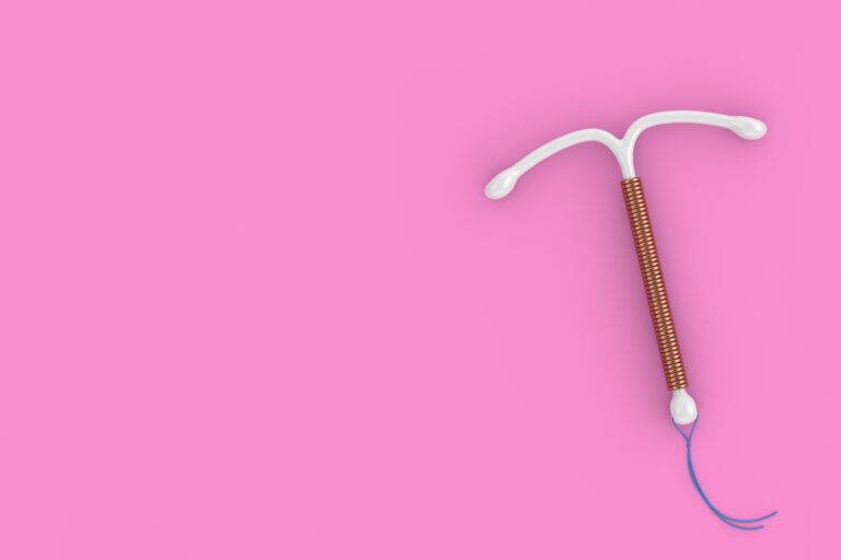 DIU Hormonal ou DIU de Cobre: Qual é a Melhor Opção?